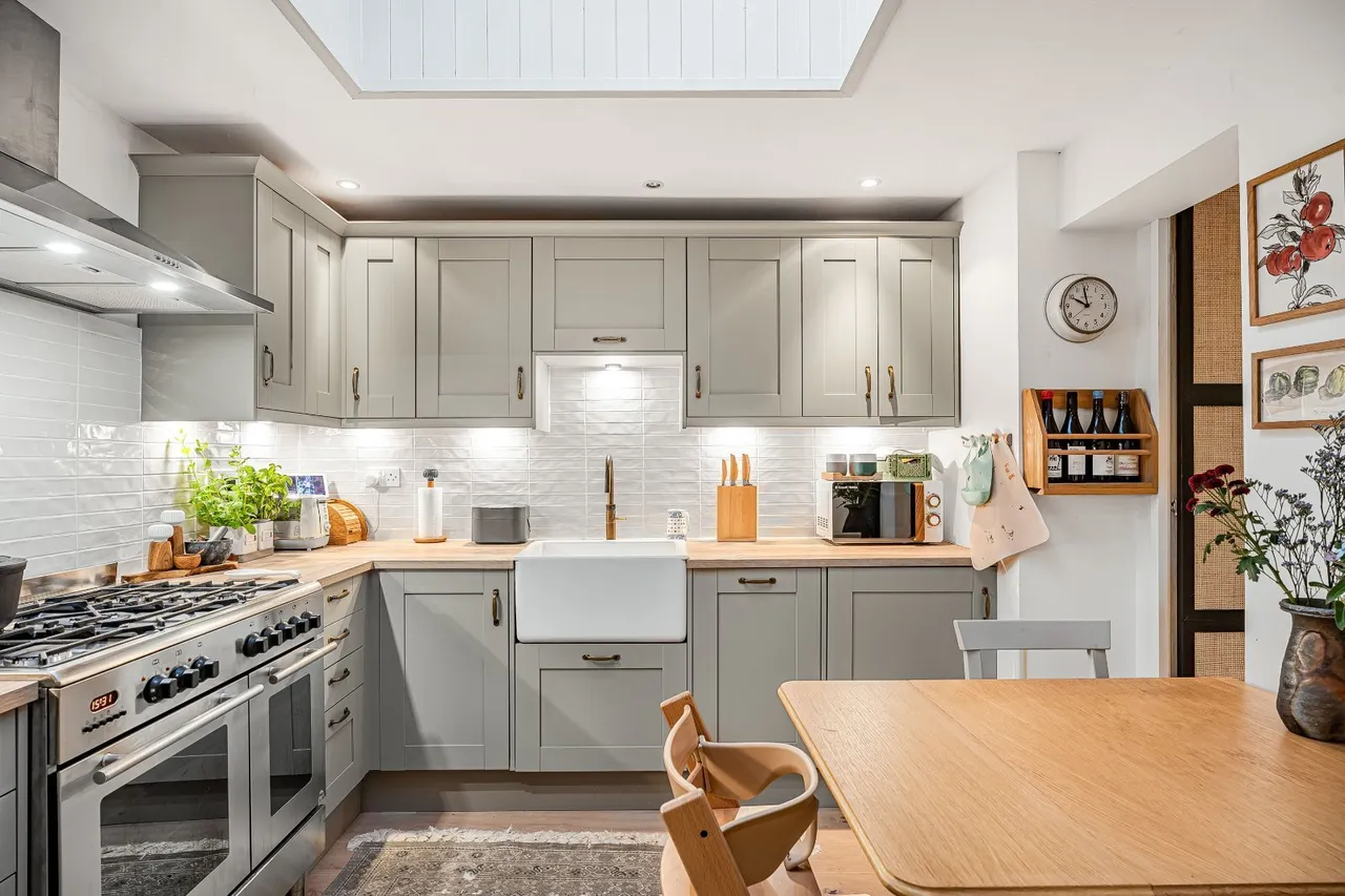 Kew Road, Richmond, TW9, photo 6
