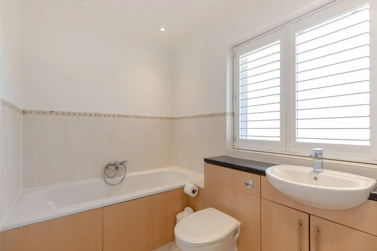 Graffham Close, Chichester, PO19, photo 14