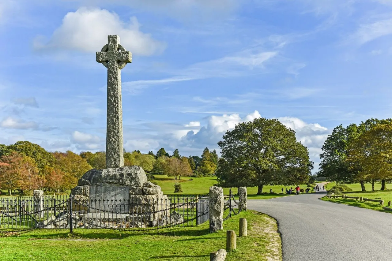 Lyndhurst, SO43, photo 10