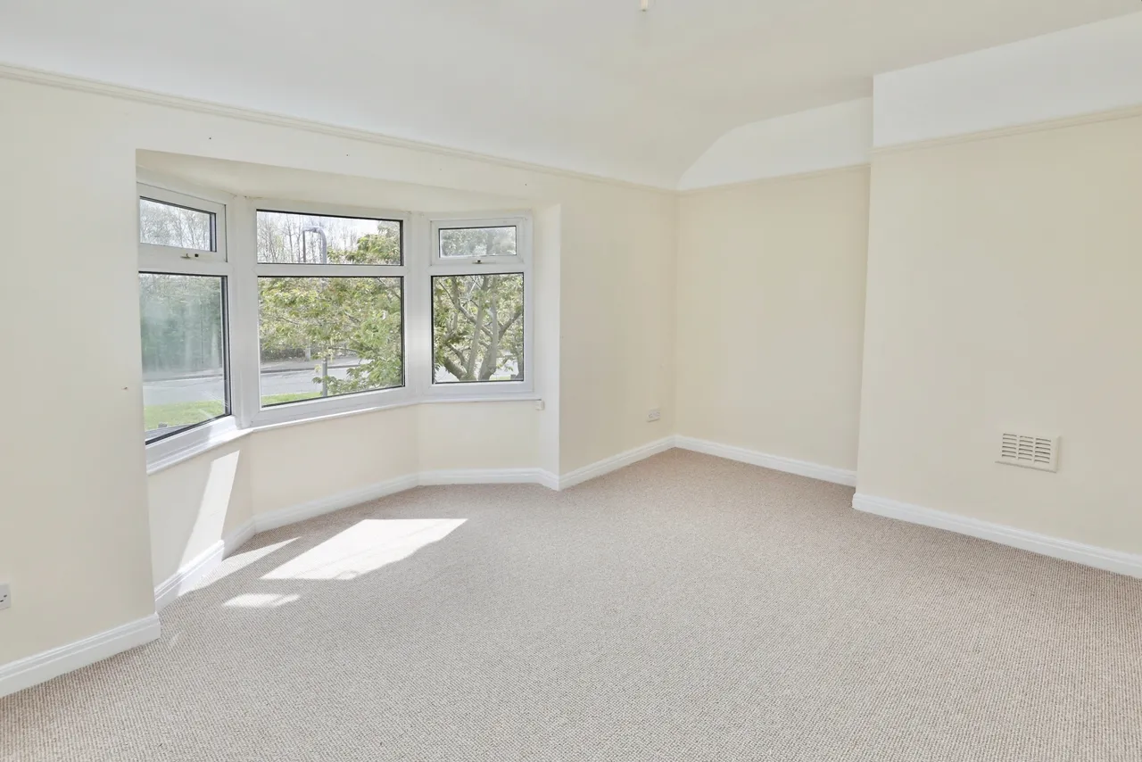 Banks Lane, Liverpool, L19, photo 9