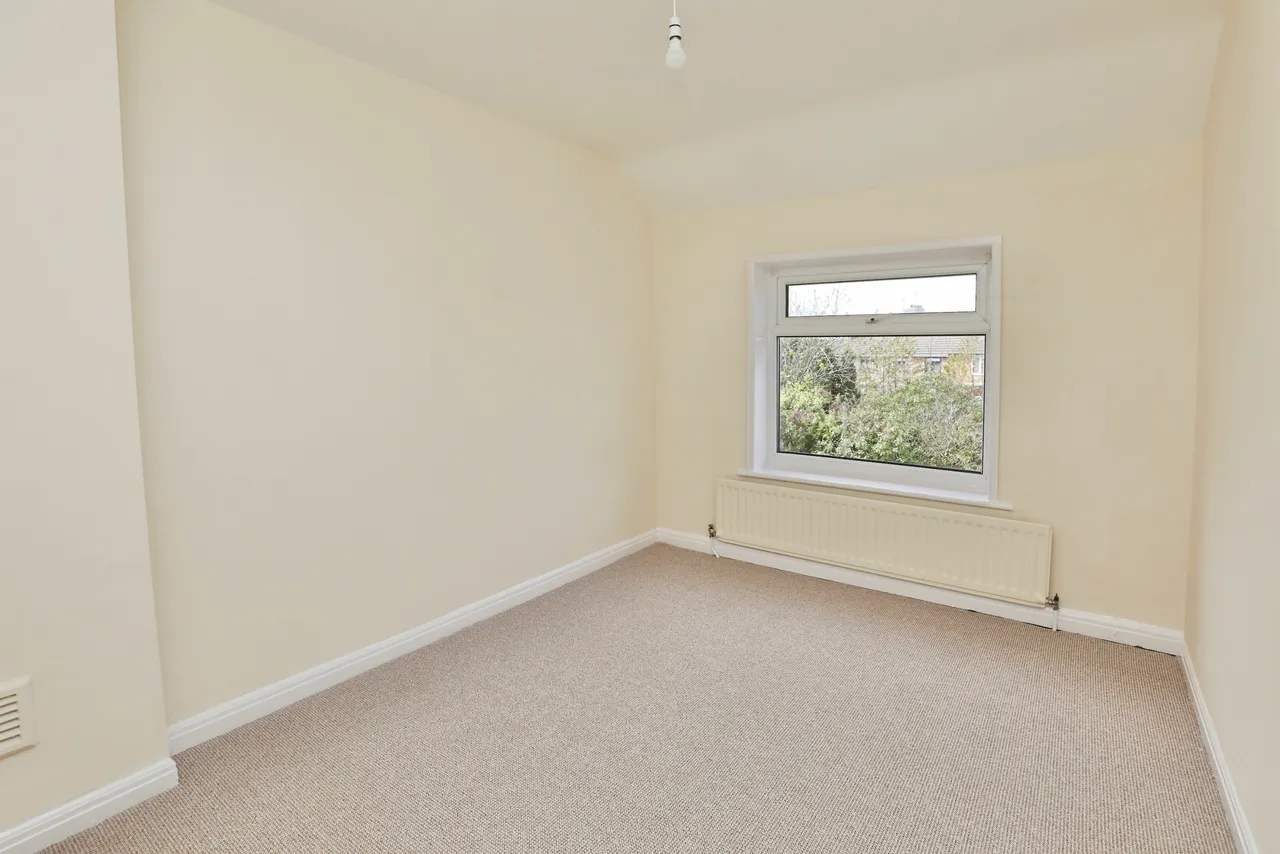 Banks Lane, Liverpool, L19, photo 10
