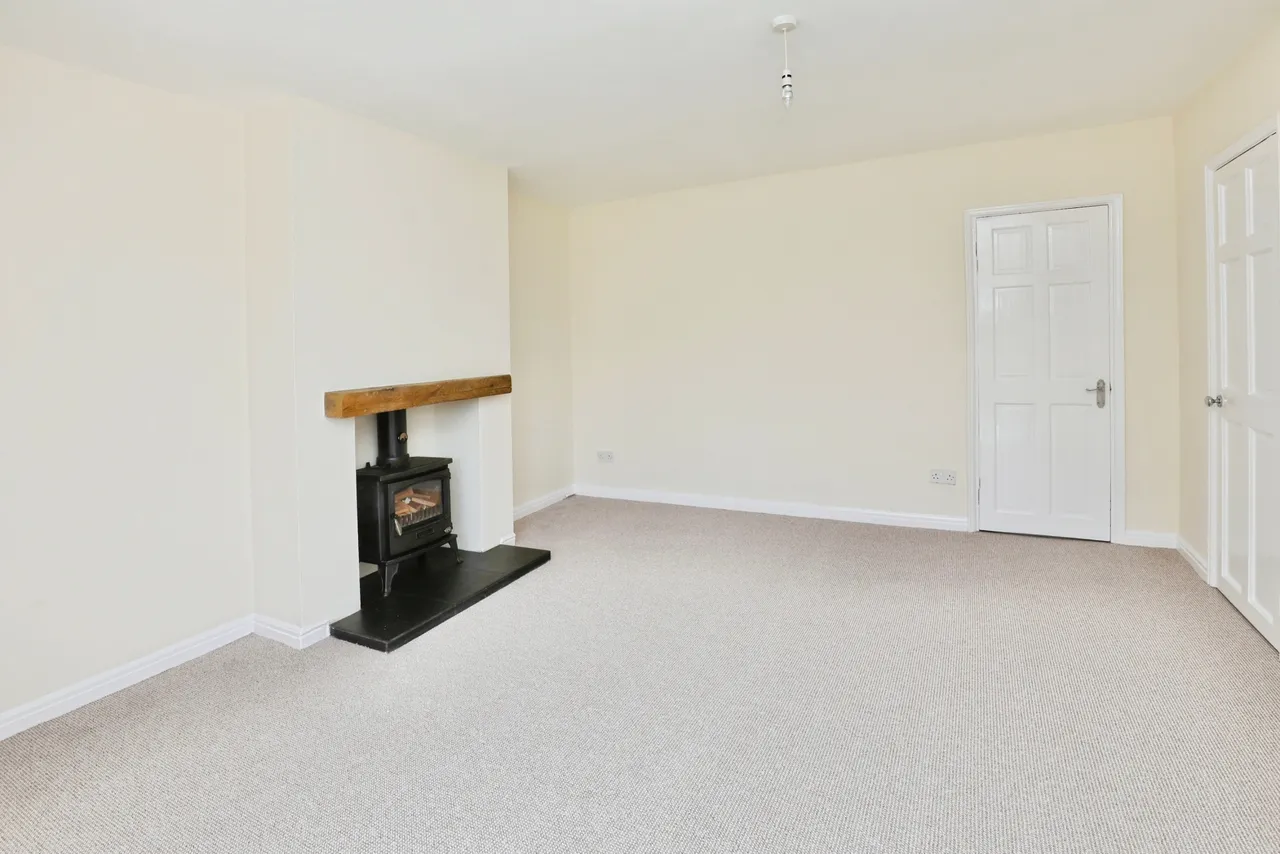 Banks Lane, Liverpool, L19, photo 3