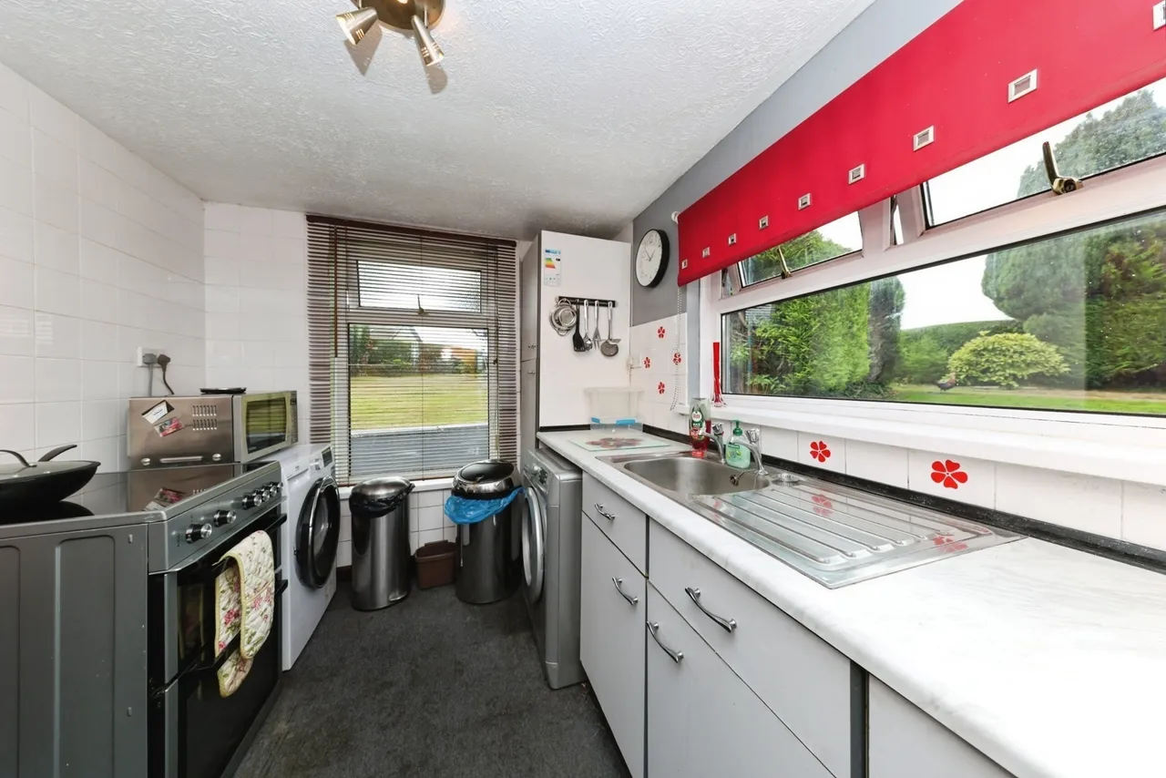 Croesyceiliog, Carmarthen, SA32, photo 13