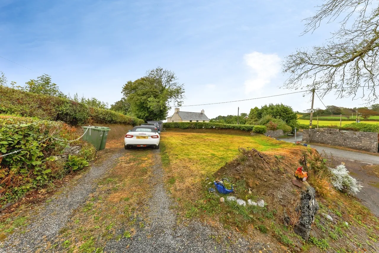 Croesyceiliog, Carmarthen, SA32, photo 5
