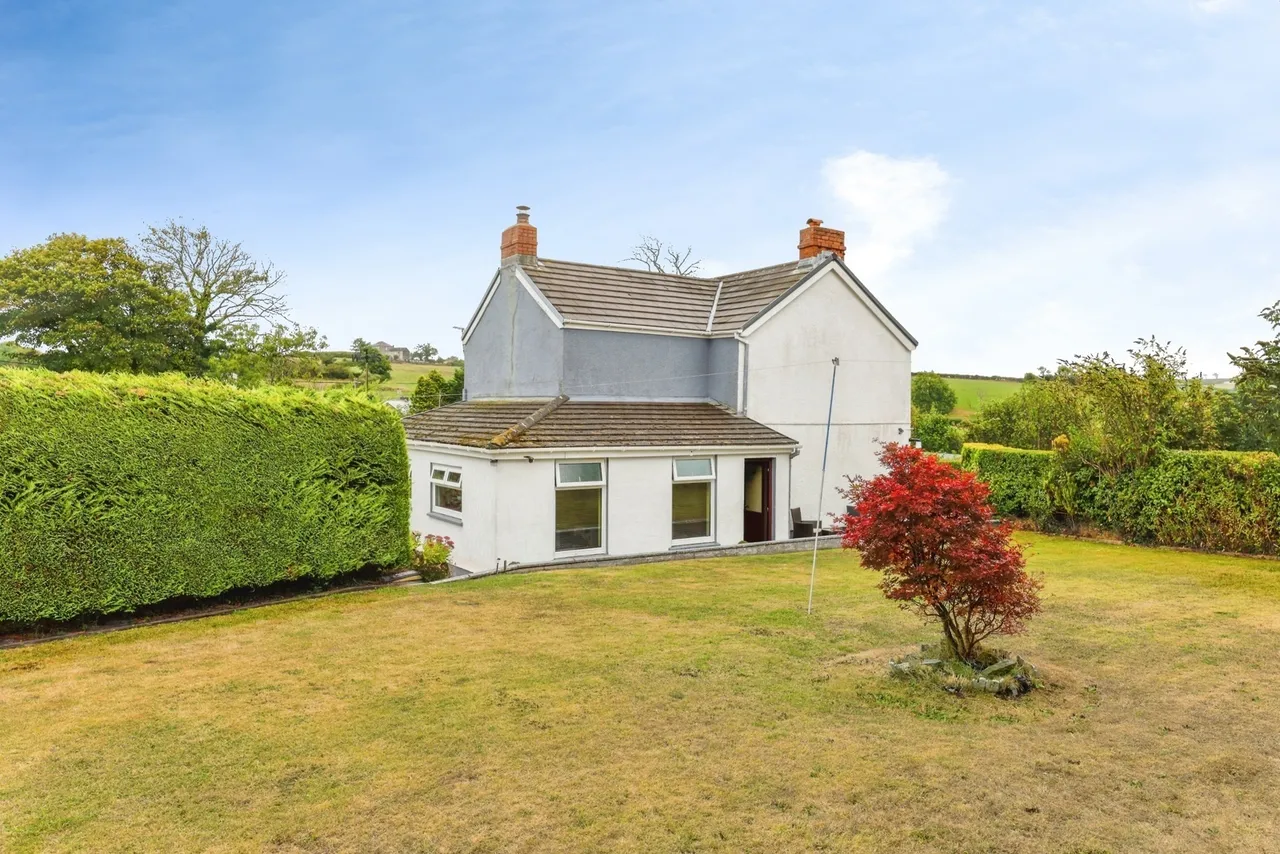 Croesyceiliog, Carmarthen, SA32, photo 3
