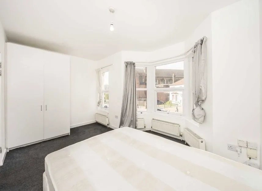 Whitehorse Lane, South Norwood, SE25, photo 4