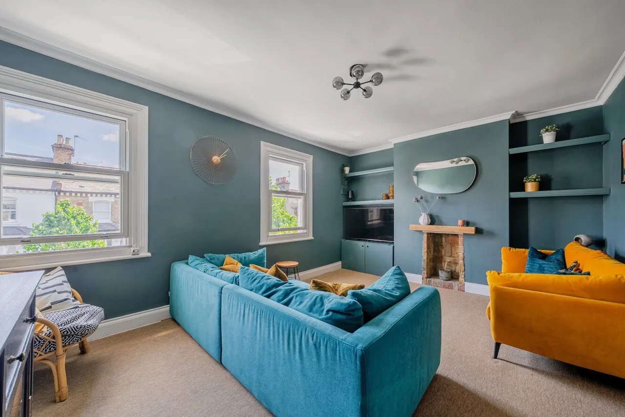 2 bed flat for sale, Almeric Road, Battersea, SW11