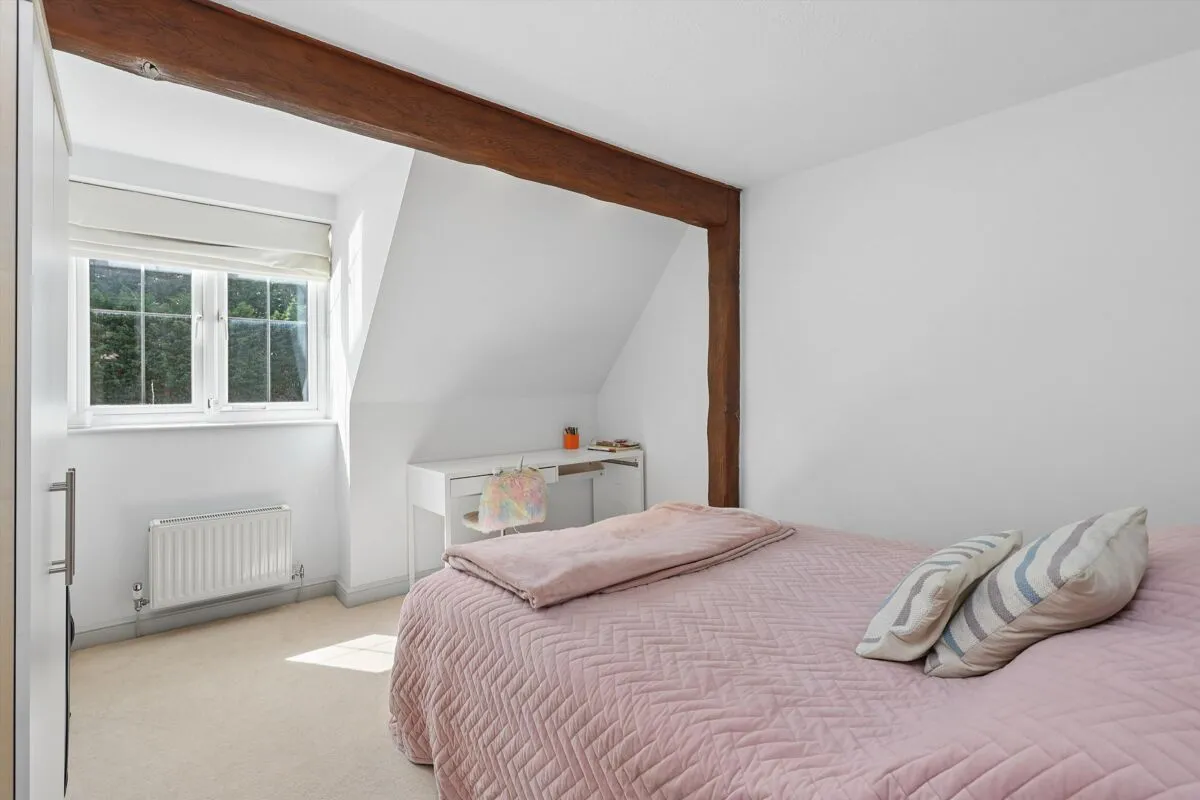 Fairmile Avenue, Cobham, KT11, photo 11