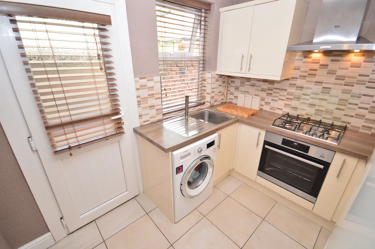 Bell Street, Liverpool, L13, photo 2
