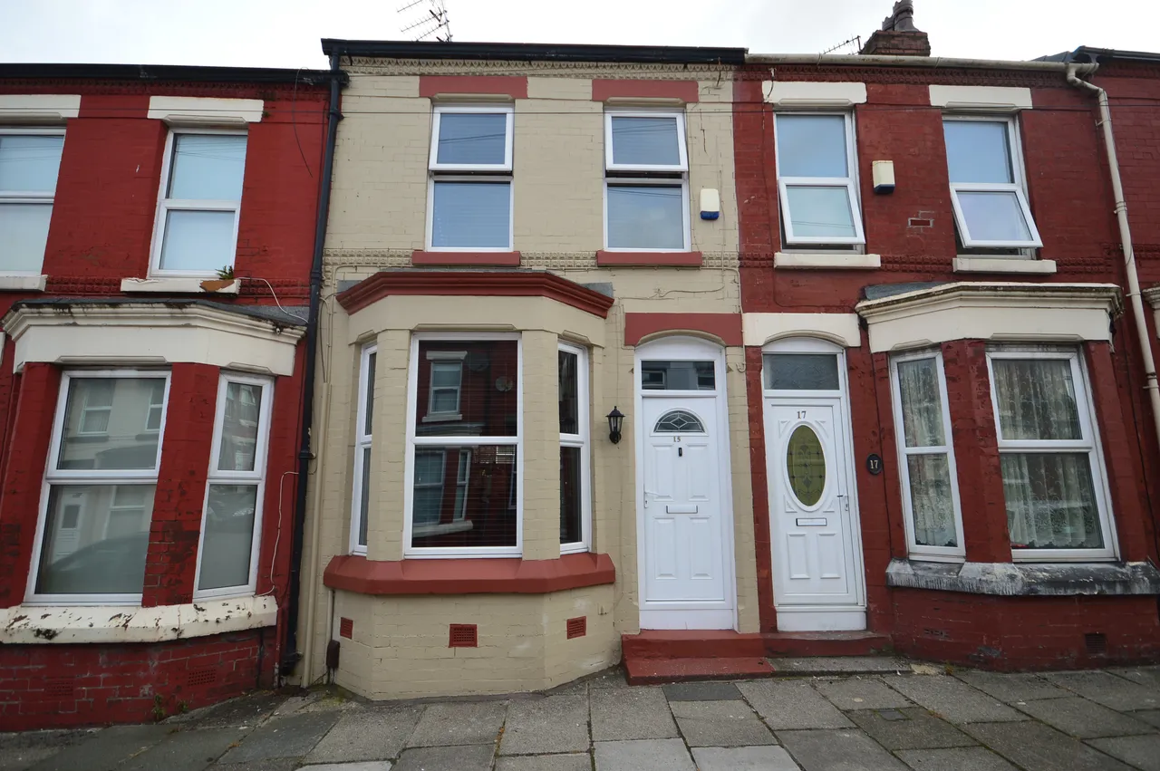 3 bed house to rent, Bell Street, Liverpool, L13