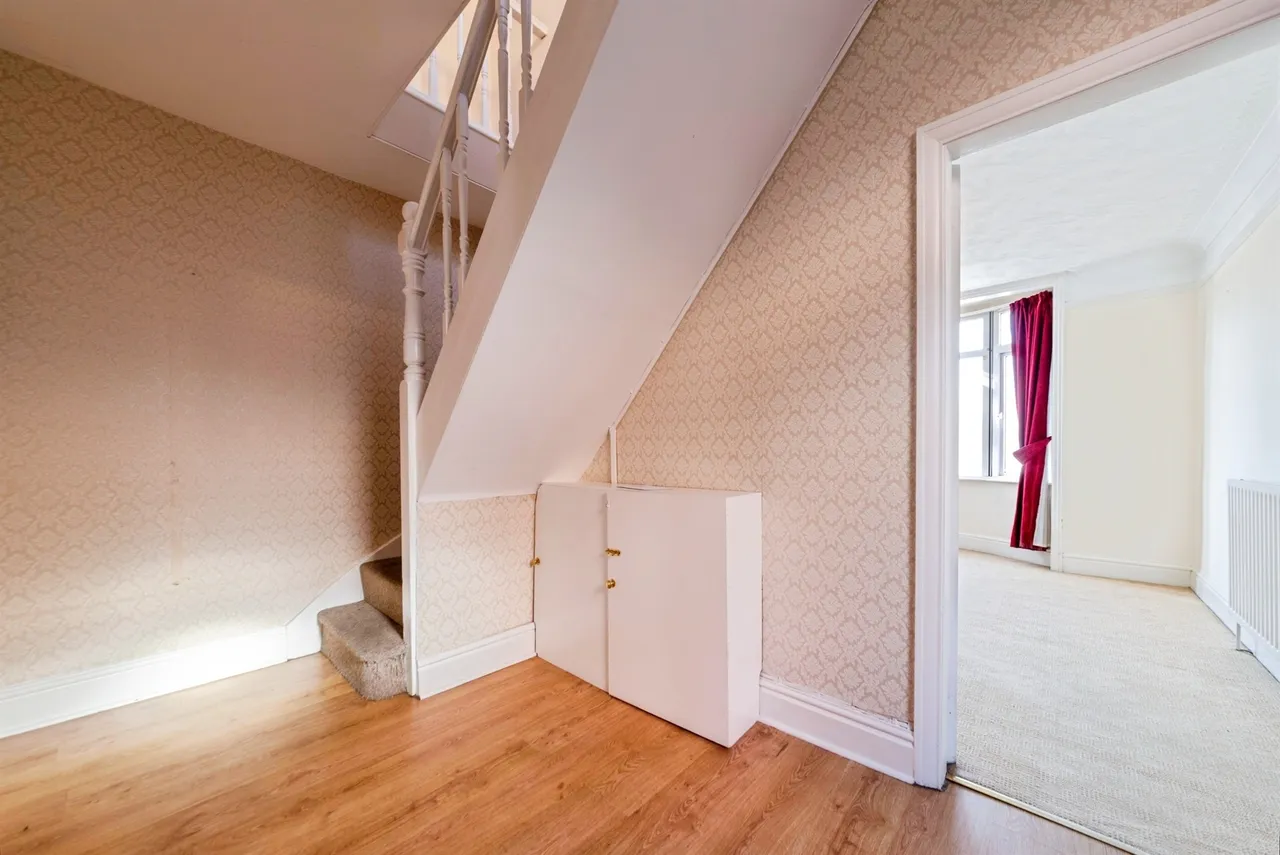 Harlaxton Road, GRANTHAM, photo 10