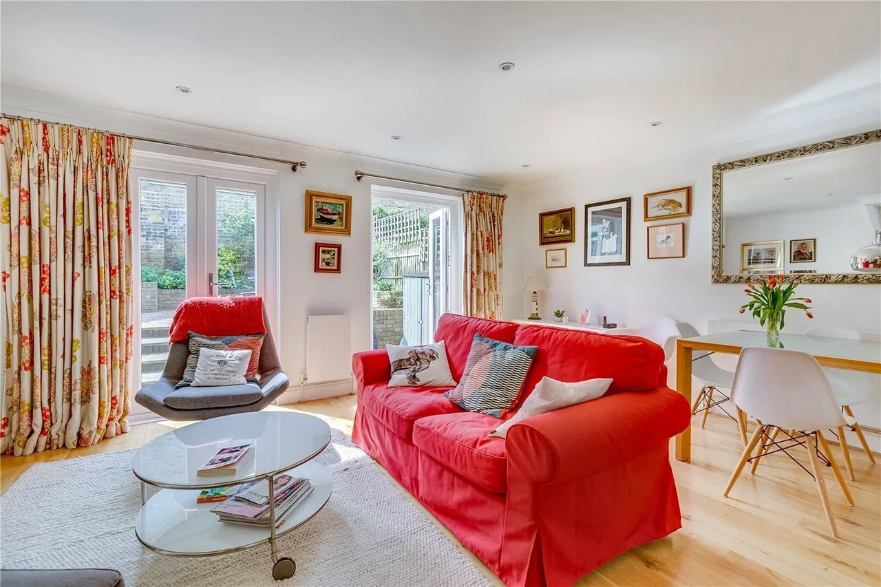 2 bed house for sale, Marryat Square, Fulham, SW6