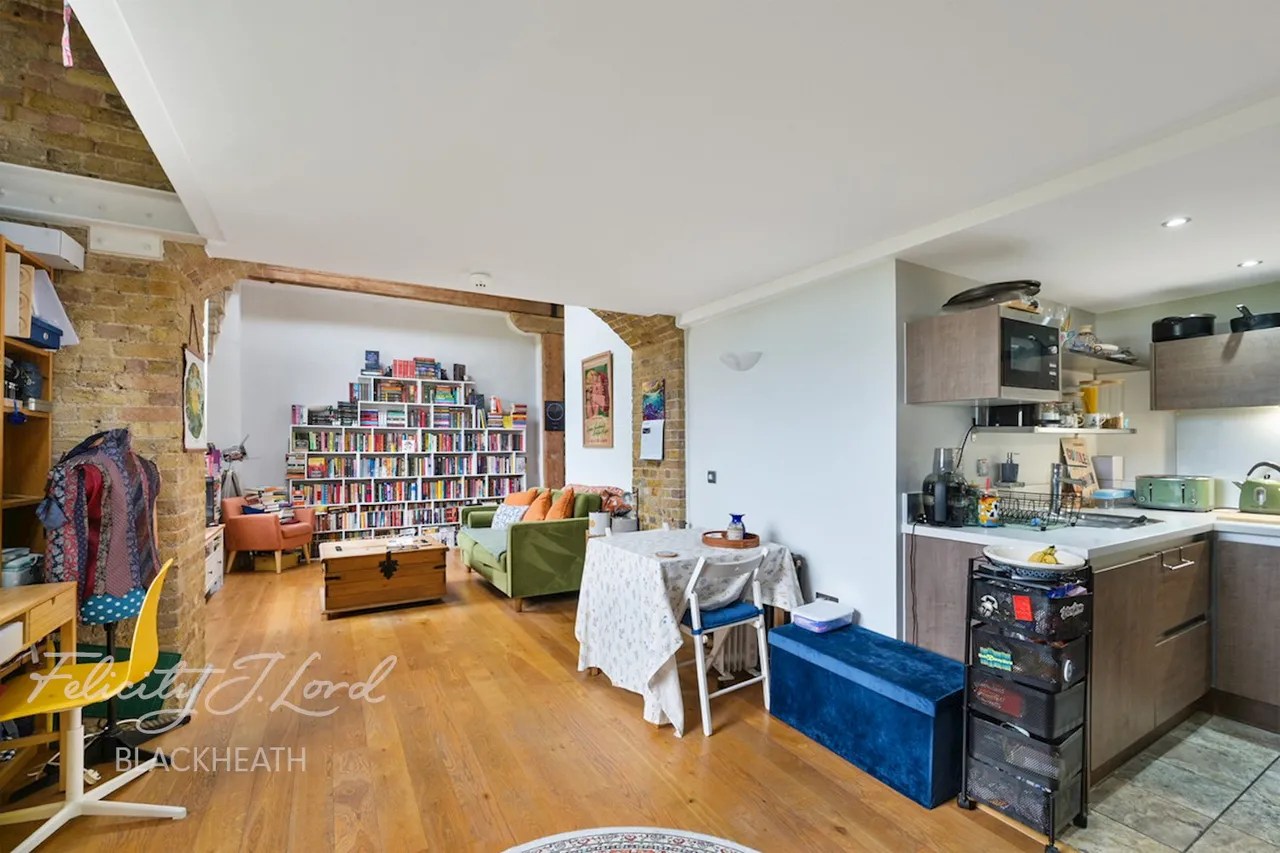 Marlborough Road, London, photo 12