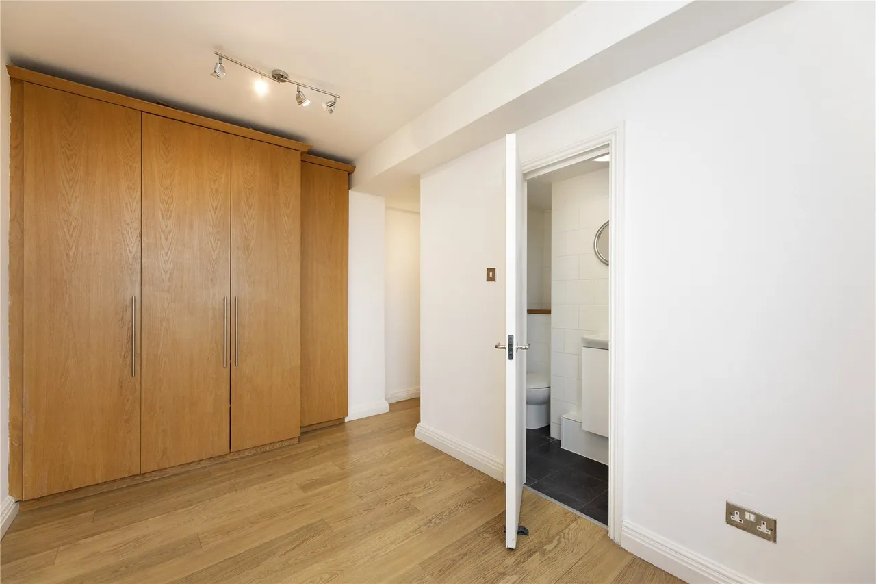 Chelsea Cloisters, Sloane Avenue, London, SW3, photo 5