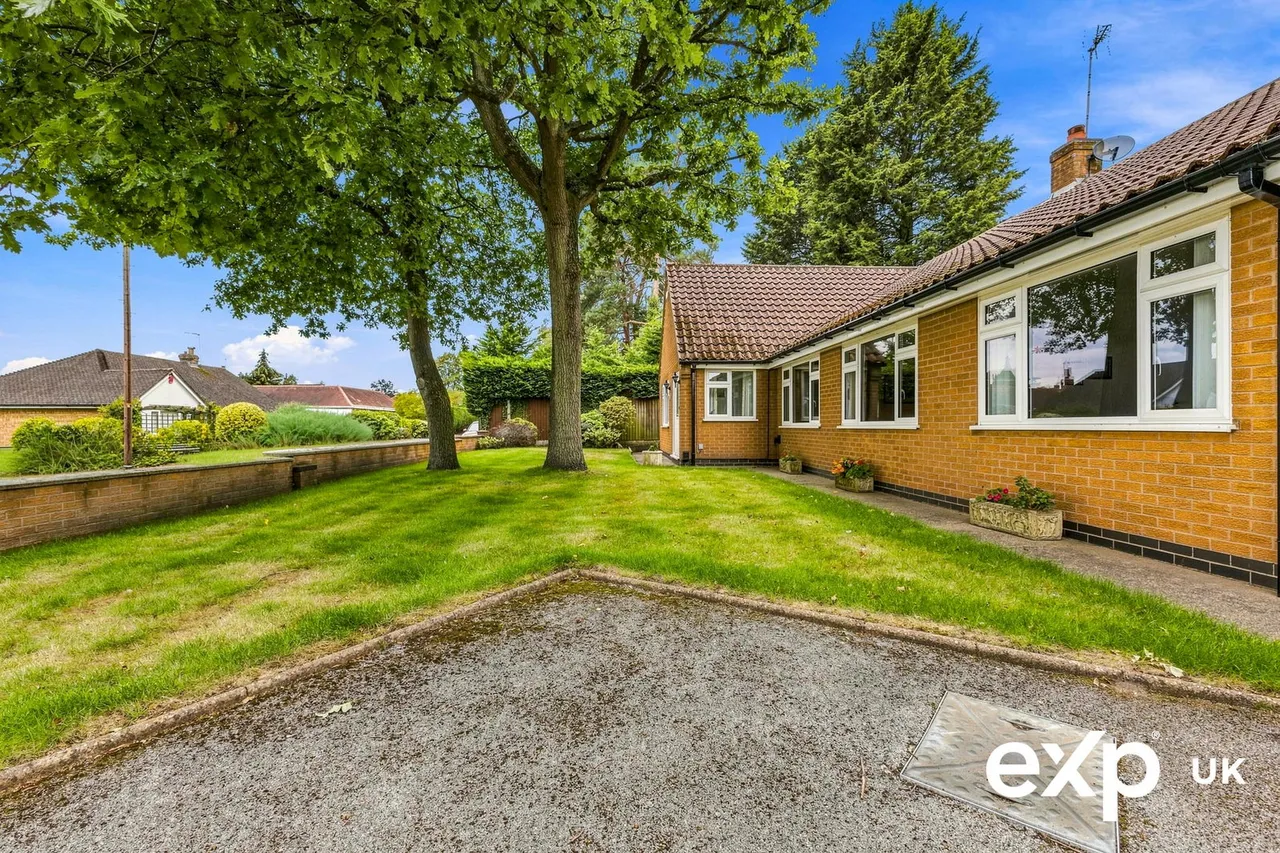 Oakwood Drive, Ravenshead, photo 28