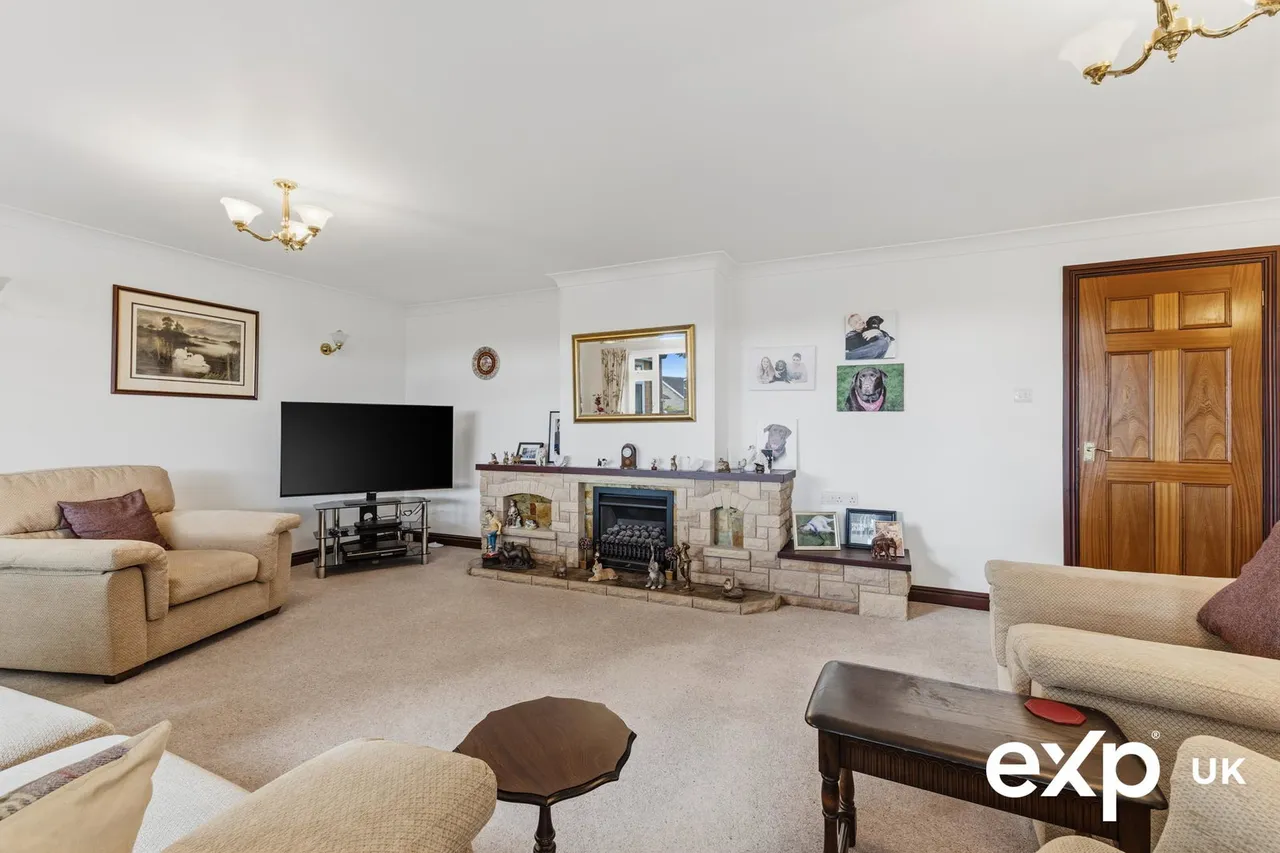 Oakwood Drive, Ravenshead, photo 8