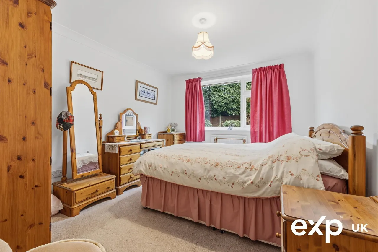 Oakwood Drive, Ravenshead, photo 21