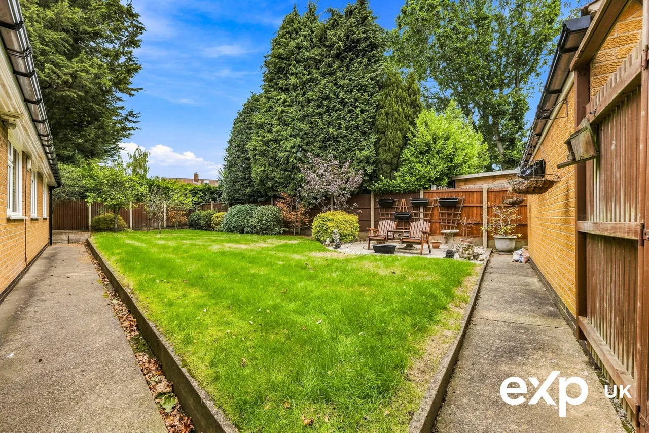 Oakwood Drive, Ravenshead, photo 30
