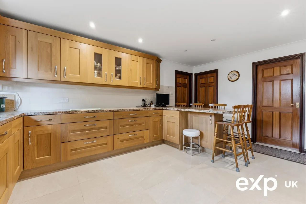 Oakwood Drive, Ravenshead, photo 13