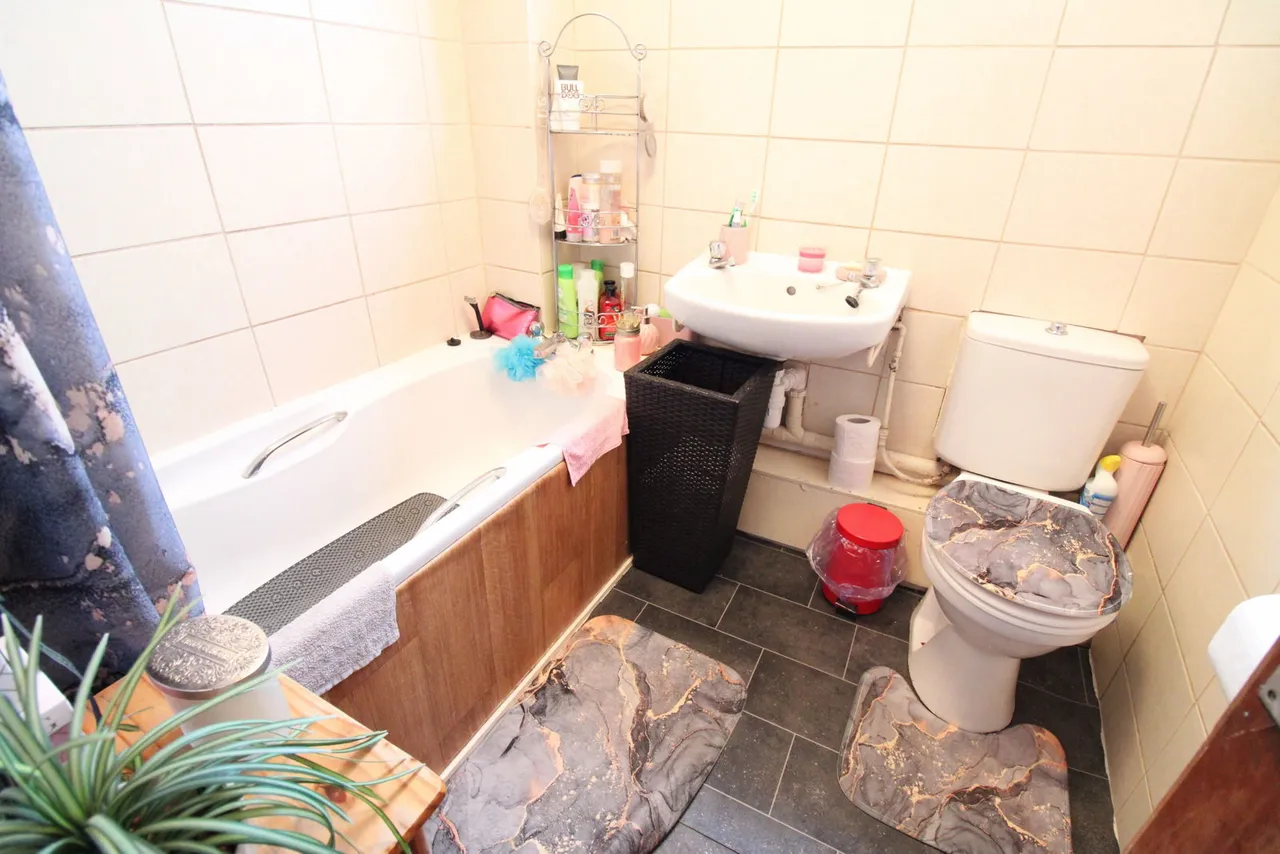 Hindon Walk, Scunthorpe, DN17 1UF, photo 7