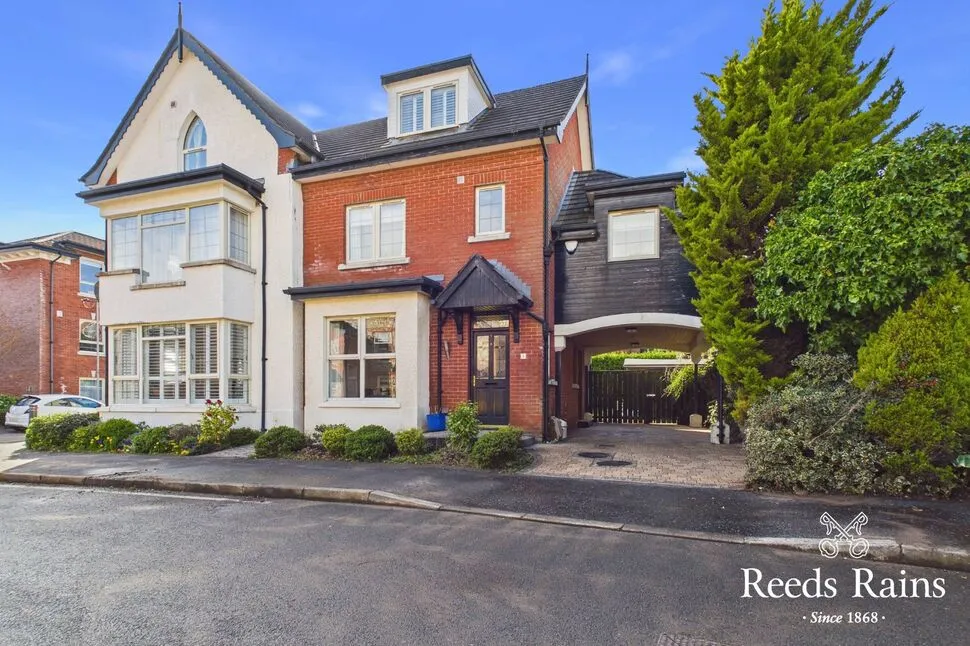 4 bed house for sale — Burghley Mews, Belfast, BT5
