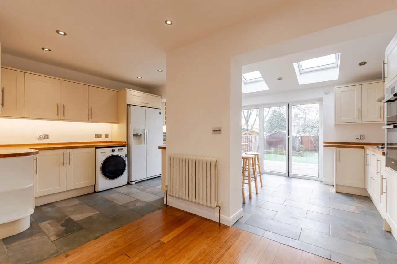 Sutherland Avenue, Welling, photo 6