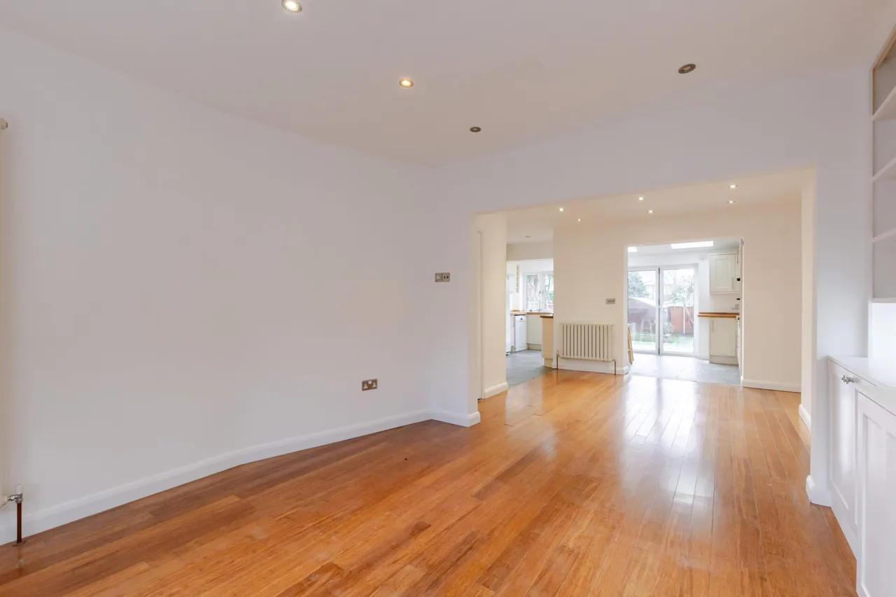 Sutherland Avenue, Welling, photo 4