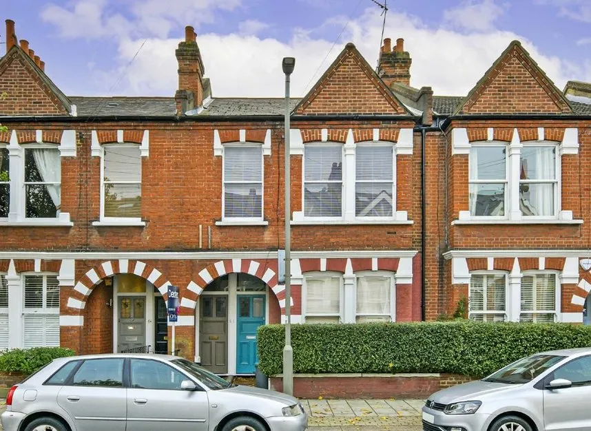 3 bed flat to rent, Welham Road, Tooting, SW16
