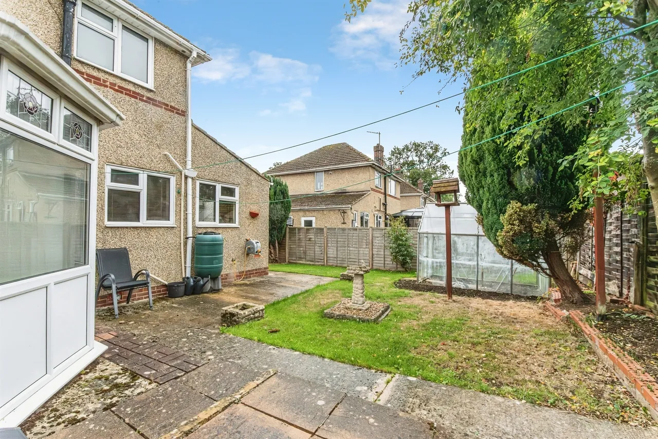 Wigmore Avenue, Swindon, SN3, photo 14