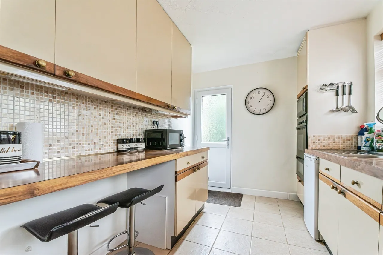 Wigmore Avenue, Swindon, SN3, photo 6
