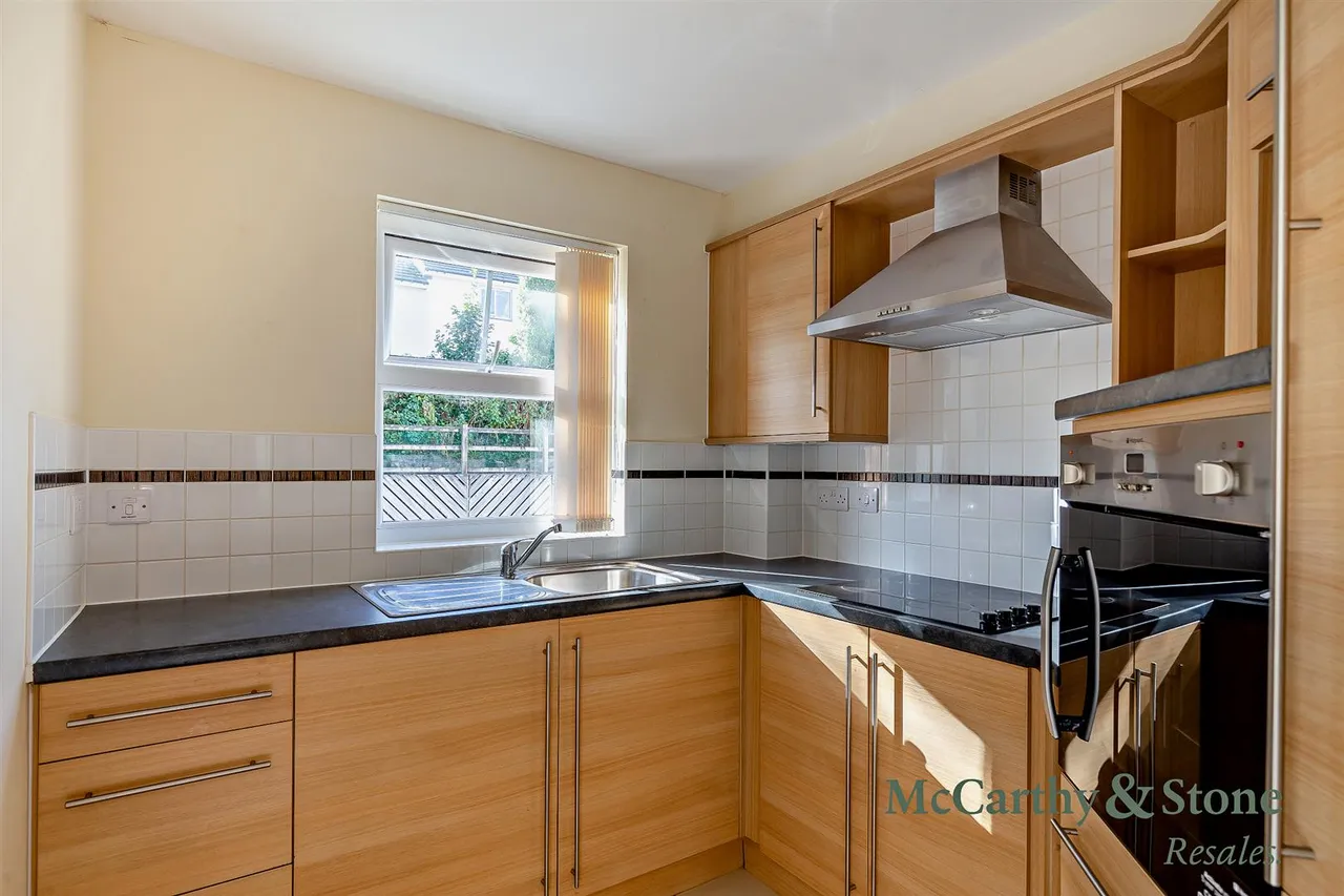 Tregolls Road, Truro, TR1, photo 5