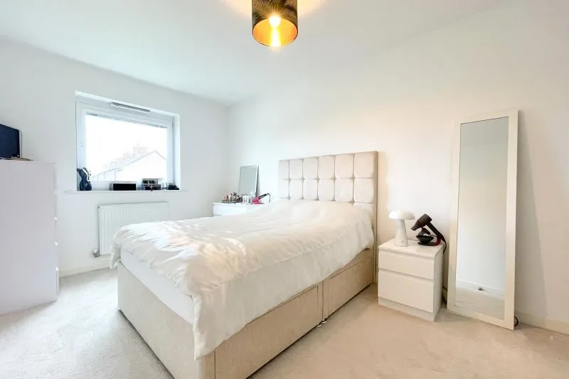 High Lane, Woodley, SK6, photo 11