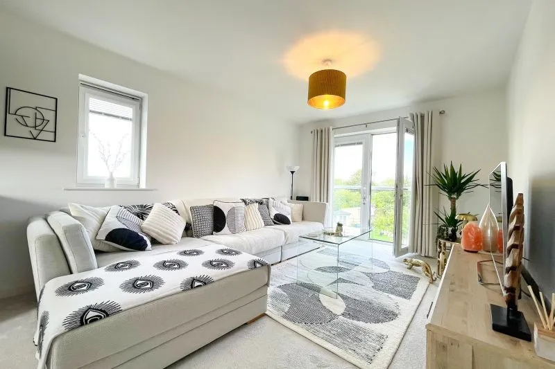 2 bed flat for sale, High Lane, Woodley, SK6