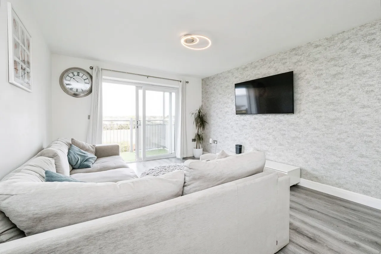 Millfield Close, Hornchurch, RM11, photo 12