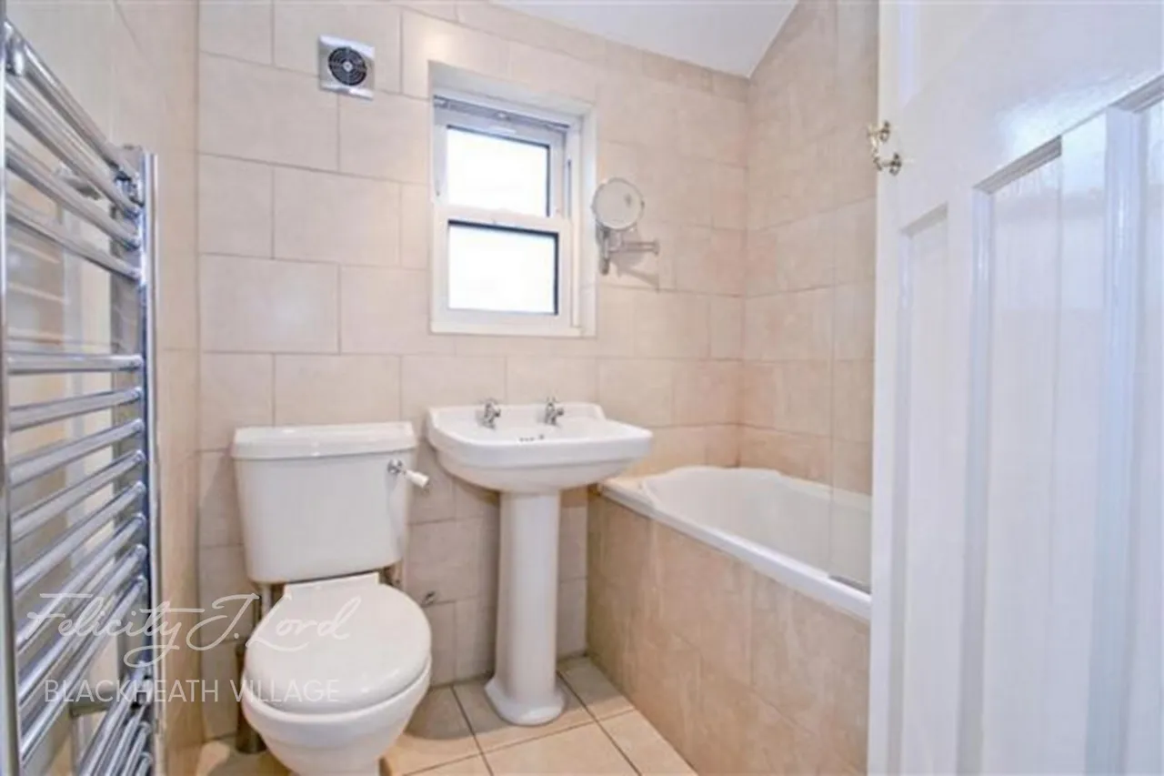 Eastcombe Avenue, SE7, photo 9