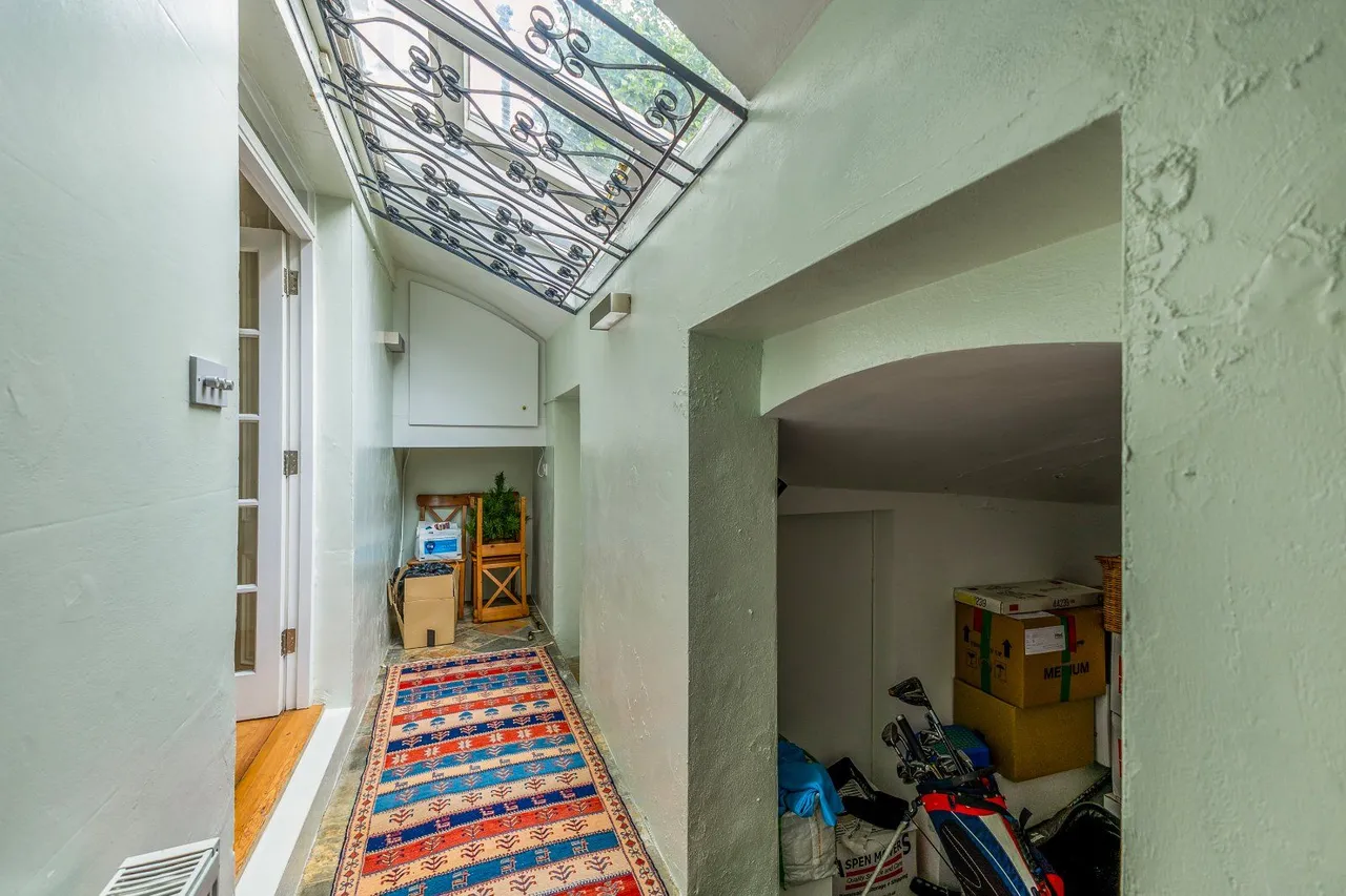 Old Brompton Road, South Kensington, London, SW5 0LF, photo 11
