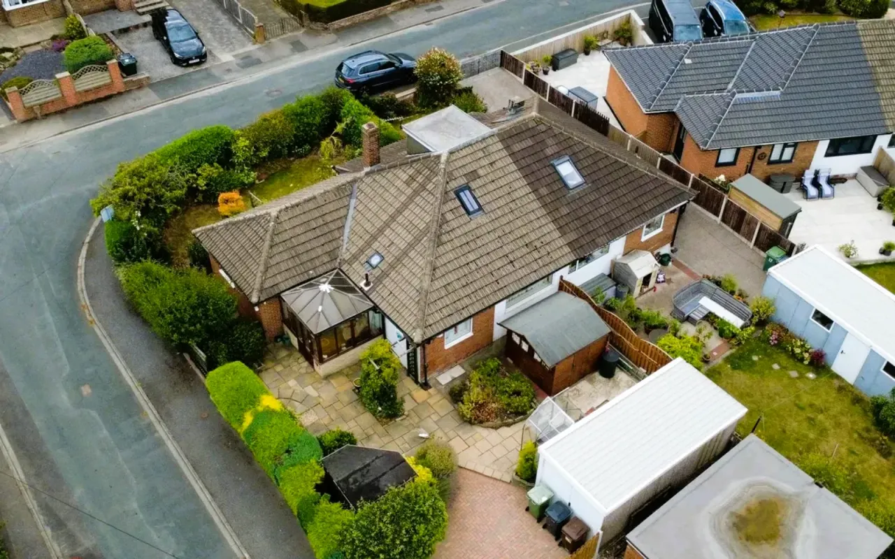 Park Road, Clayton West, photo 16