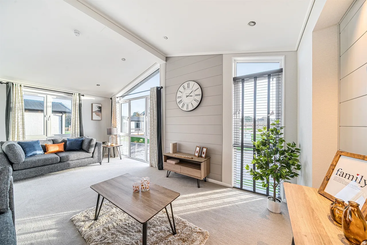 Wick Lane, Christchurch, BH6, photo 13