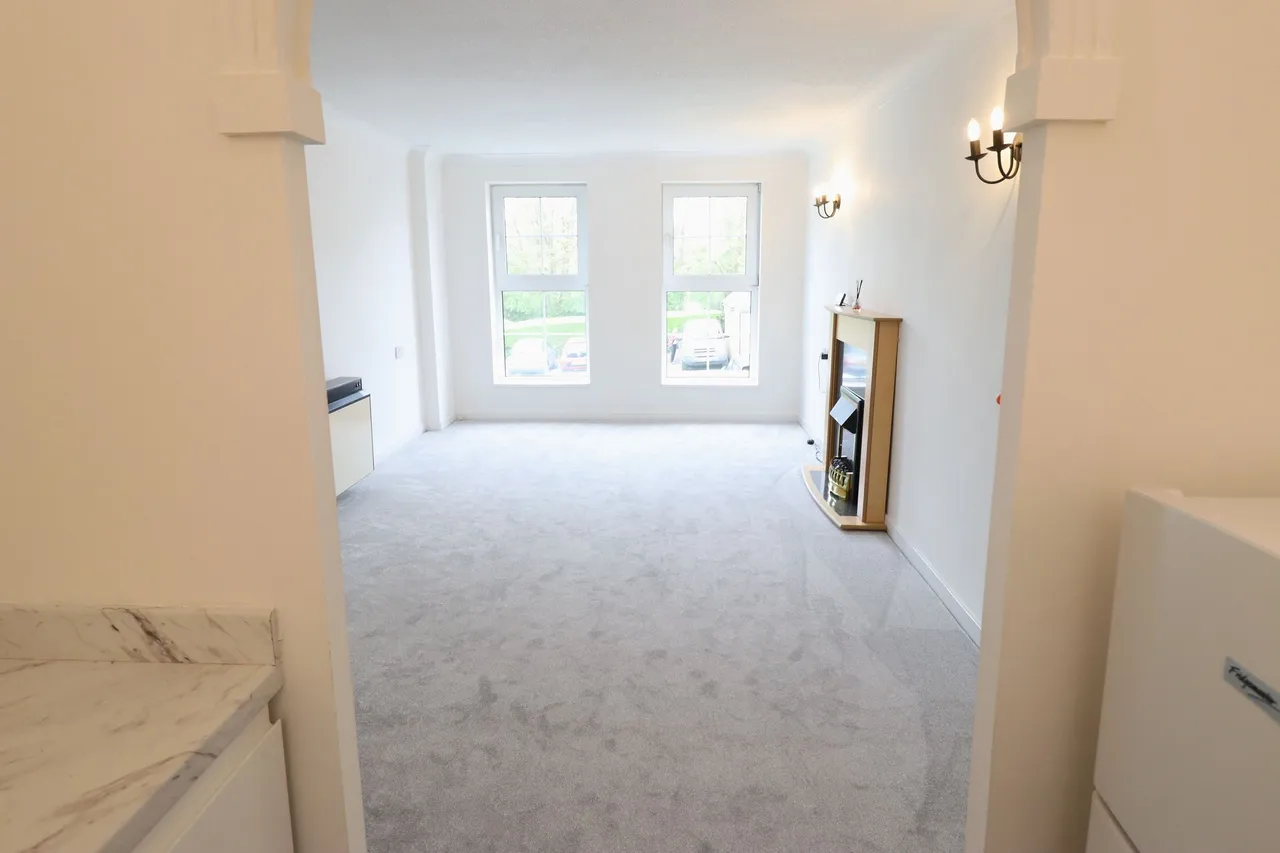 Bellingham Lane, Rayleigh, Essex, SS6 7HN, photo 9