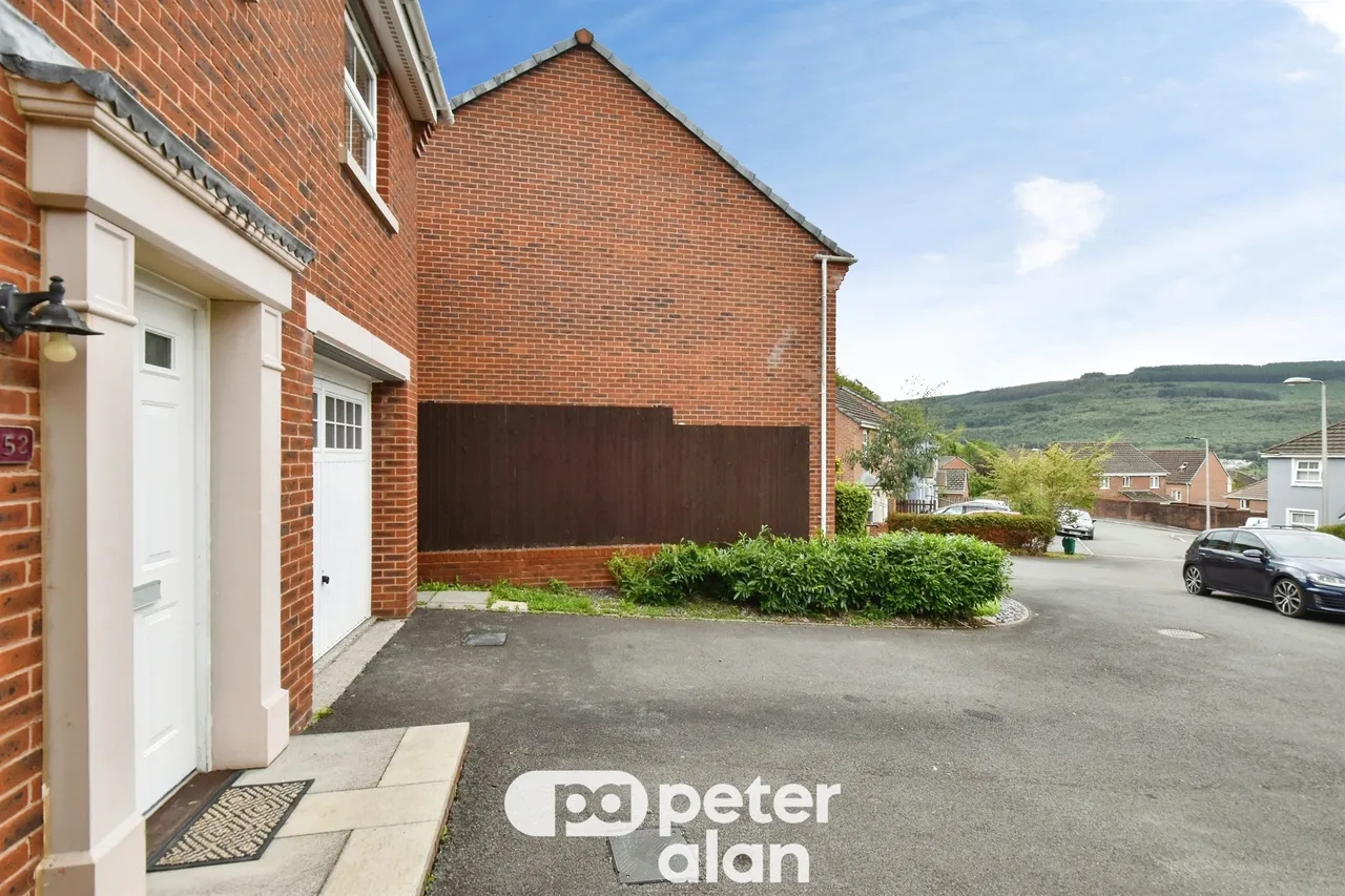 Glas Y Gors Aberdare, CF44, photo 2