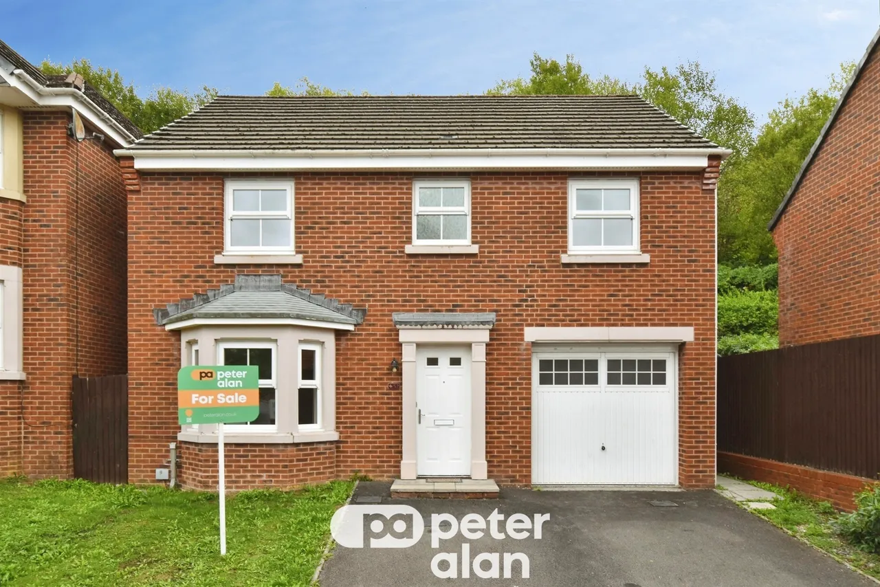 4 bed house for sale, Glas Y Gors Aberdare, CF44
