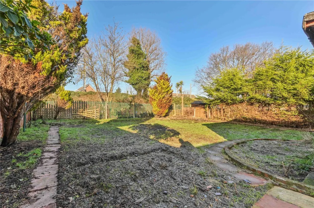 Whittington Road, London, N22, photo 18