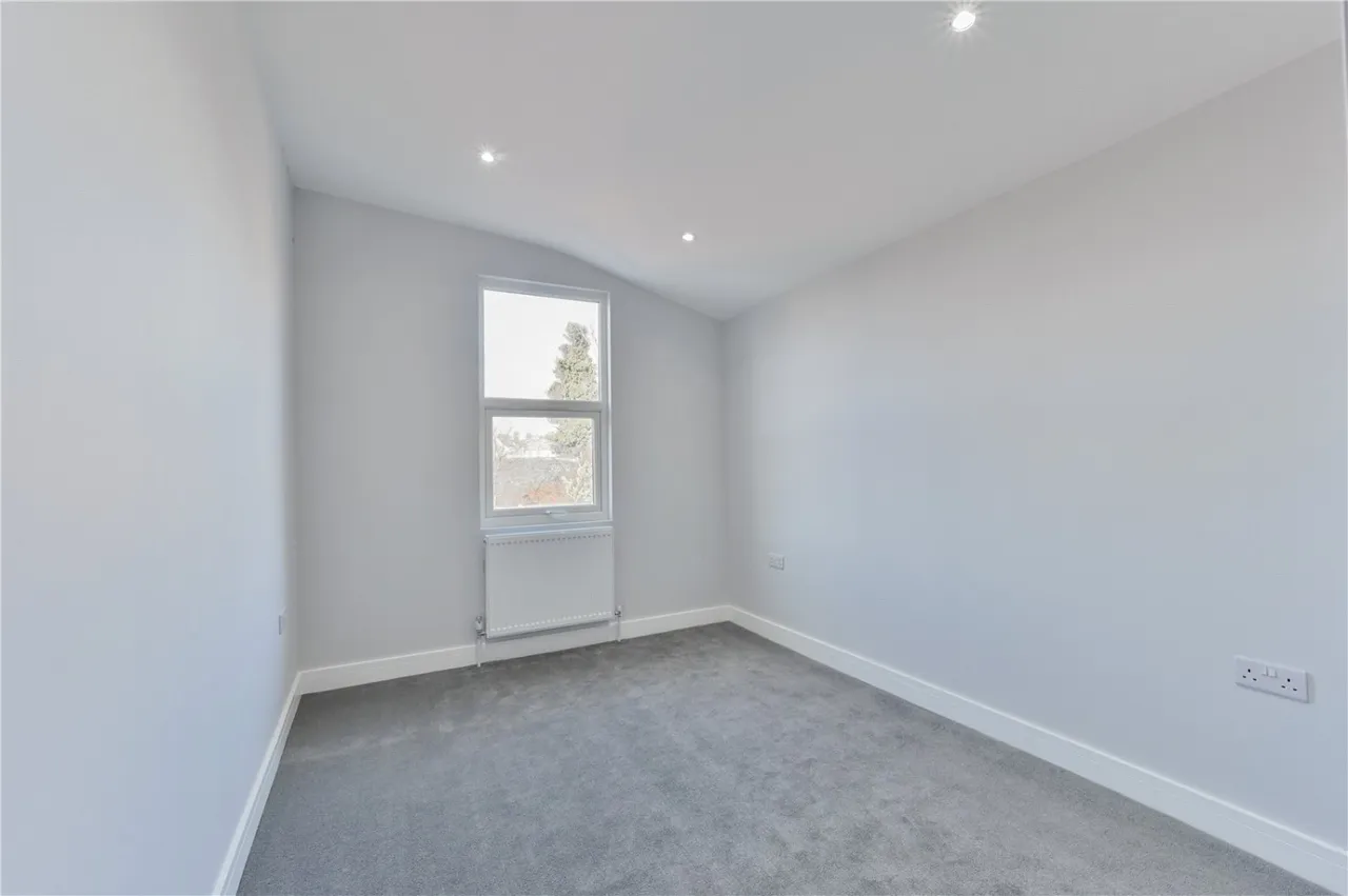 Whittington Road, London, N22, photo 14