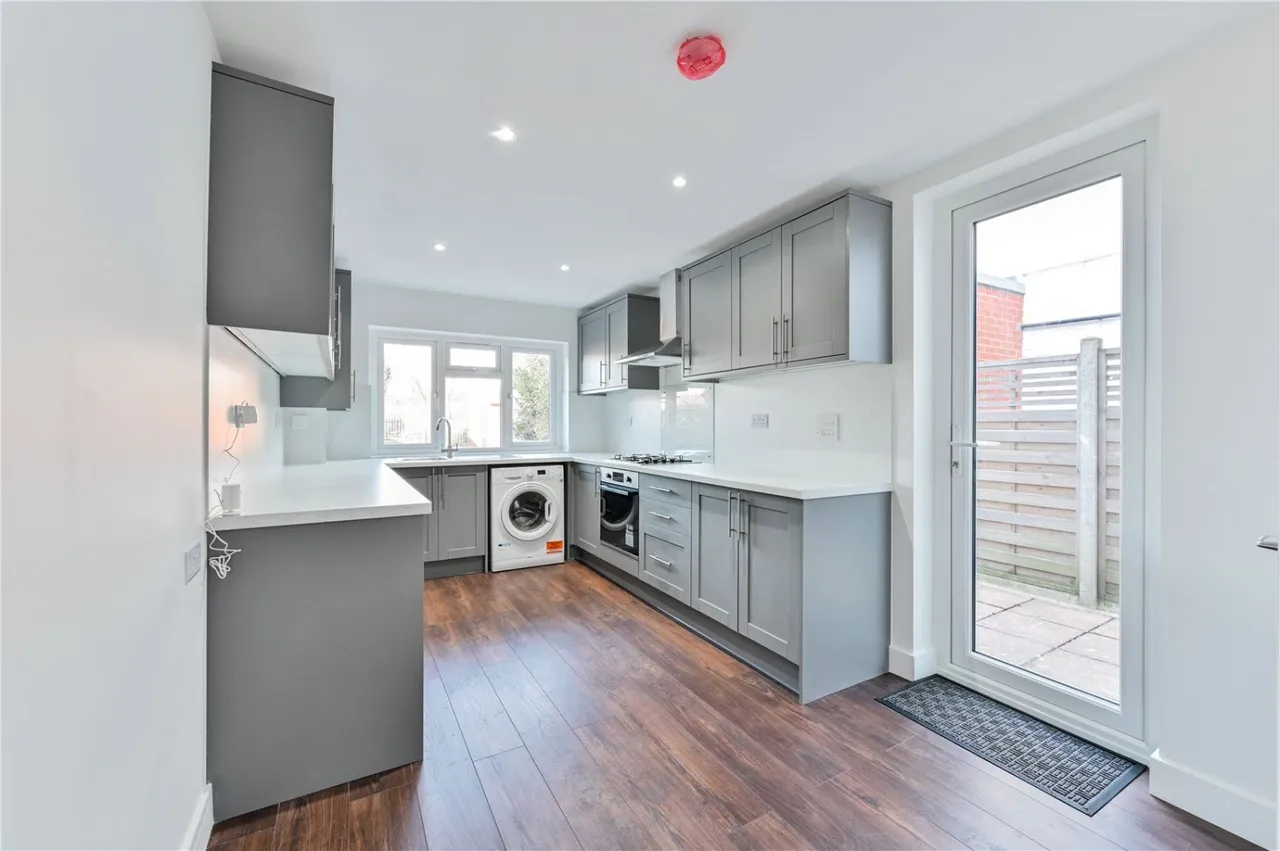 Whittington Road, London, N22, photo 6