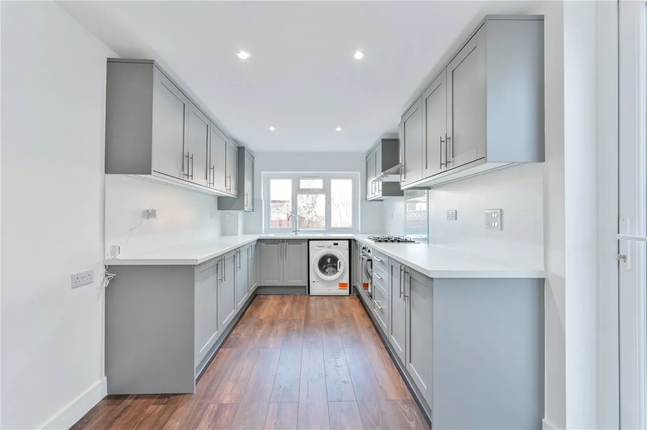Whittington Road, London, N22, photo 8