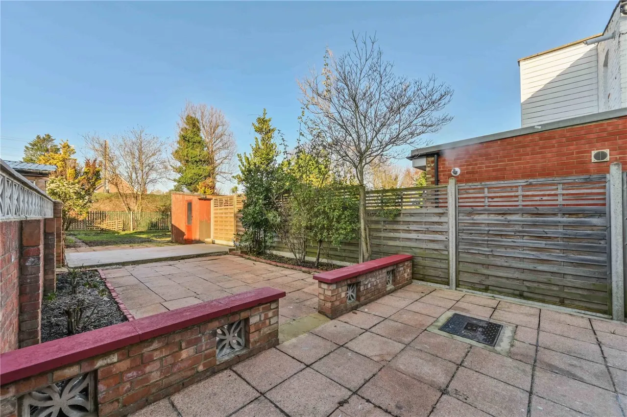 Whittington Road, London, N22, photo 19