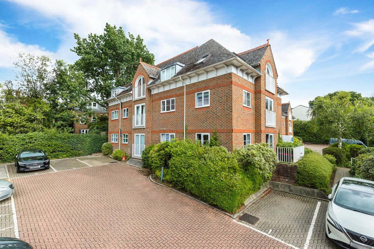 Culverden Park Road, Tunbridge Wells, Kent, TN4 9QX, photo 2