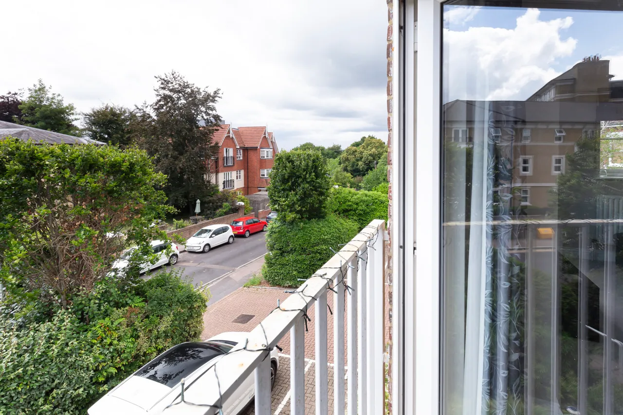 Culverden Park Road, Tunbridge Wells, Kent, TN4 9QX, photo 3