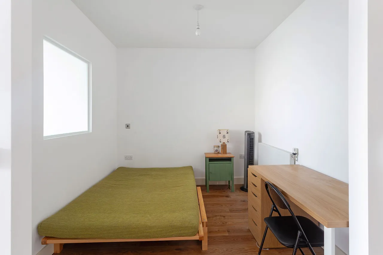 New Village Avenue, London, E14, photo 5