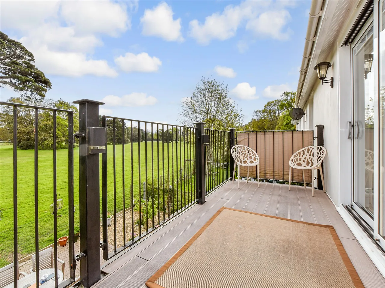 East Cowes, PO32, photo 15